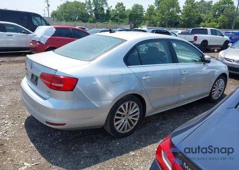 2015 Volkswagen Jetta 1.8T Se from USA, damaged, VIN 3VWD17AJXFM241291